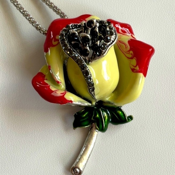 Betsey Johnson Jewelry - Betsey Johnson Silver Black Rhinestone Brooch Necklace